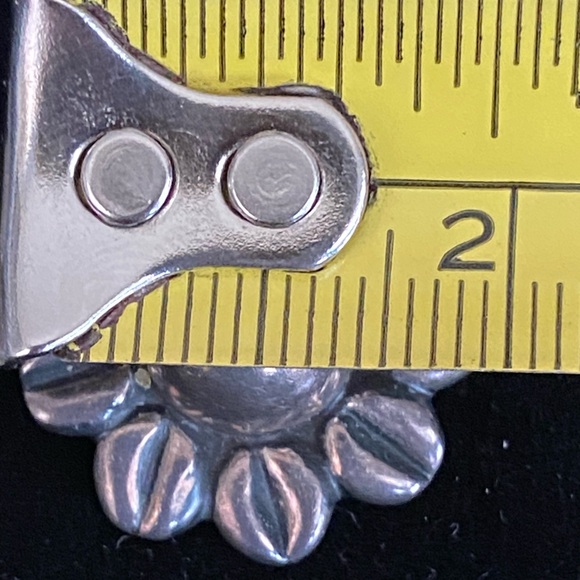 VINTAGE SIGNED MWS 925 STERLING SILVER MEXICO SUNFLOWER STUD EARRINGS - Picture 3 of 9